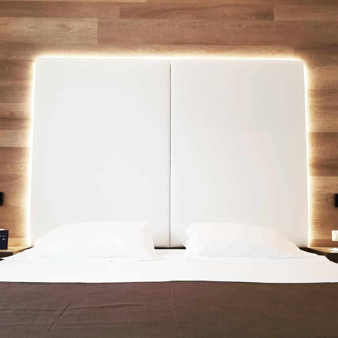City Hotel & Suites Foligno Kültér fotó