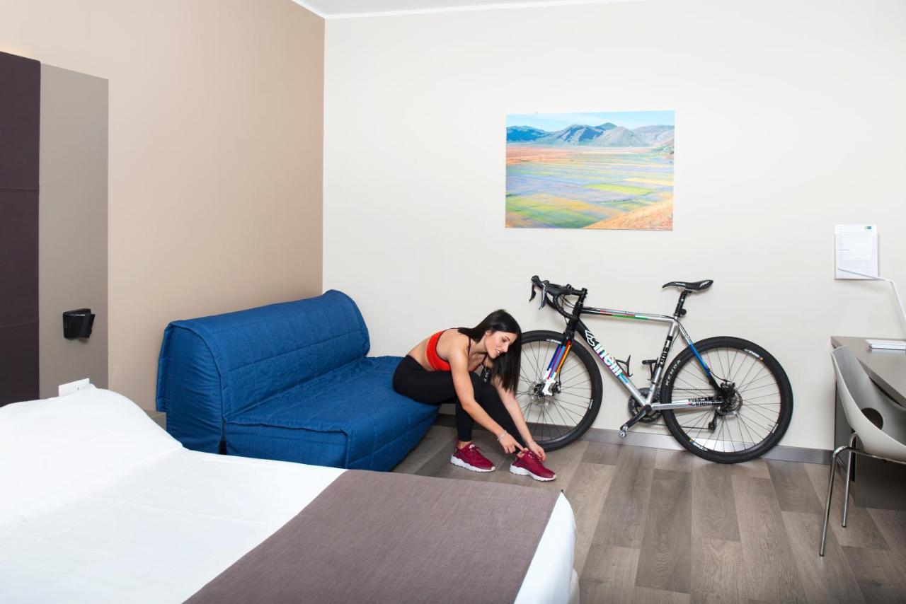 City Hotel & Suites Foligno Kültér fotó